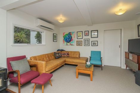 Photo of property in 35 Farm Road, Northland, Wellington, 6012