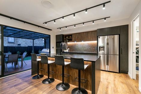 Photo of property in 2a Roland Road, Greenhithe, Auckland, 0632