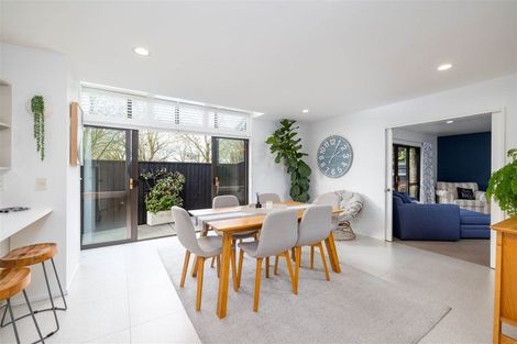 Photo of property in 2 Buscot Gate, Avonhead, Christchurch, 8042