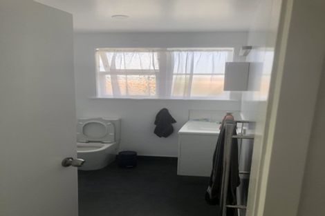 Photo of property in 11 Kotuku Street, Te Atatu Peninsula, Auckland, 0610