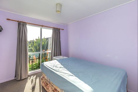 Photo of property in 83 Strathmore Avenue, Levin, 5510