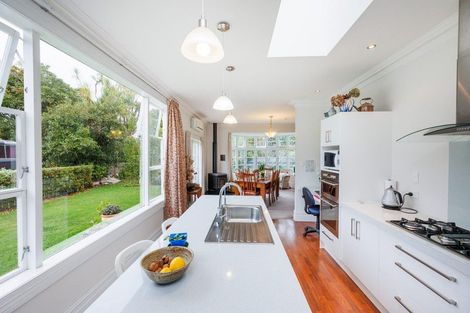 Photo of property in 21 Signal Street, Marton, 4710