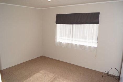 Photo of property in 28 Garton Drive, Massey, Auckland, 0614