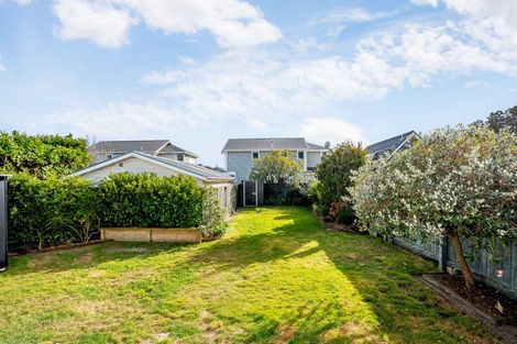 Photo of property in 35 Strathavon Road, Miramar, Wellington, 6022