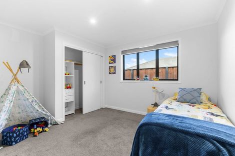 Photo of property in 18 Nukuroa Close, Waitara, 4320