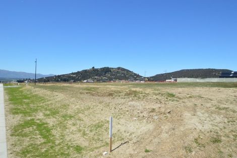 Photo of property in 59 Mount Nicholas Avenue, Wanaka, 9305