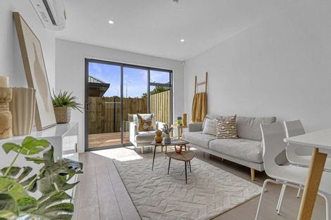 Photo of property in 135 Lincoln Road, Addington, Christchurch, 8024