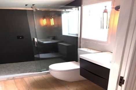 Photo of property in 66 Palmerston Road, Birkenhead, Auckland, 0626