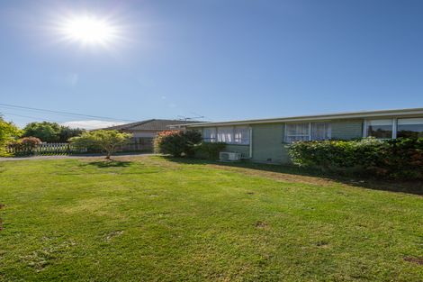 Photo of property in 19 Sturrocks Road, Redwood, Christchurch, 8051