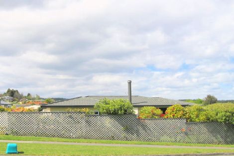 Photo of property in 73 Harvey Street, Waipahihi, Taupo, 3330