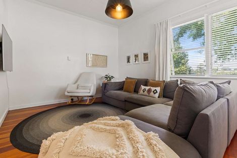 Photo of property in 1 Goldsmith Street, Maeroa, Hamilton, 3200