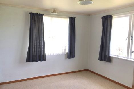 Photo of property in 6 Tawa Road, Te Atatu Peninsula, Auckland, 0610