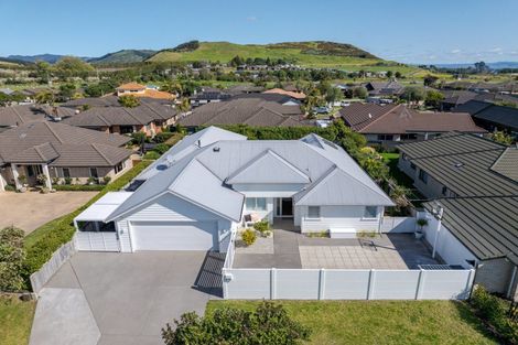 Photo of property in 610 Gloucester Road, Papamoa Beach, Papamoa, 3118