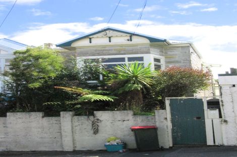 Photo of property in 5 Glendavar Street, Berhampore, Wellington, 6023