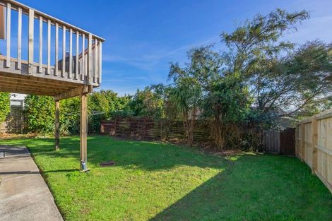 Photo of property in 1/27 Shanaway Rise, Hillcrest, Auckland, 0627