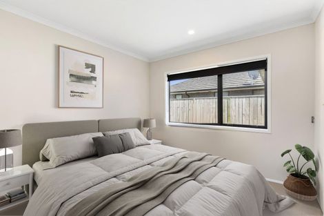 Photo of property in 5 Naeo Close, Papamoa Beach, Papamoa, 3118