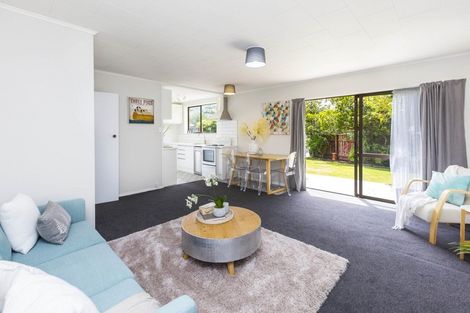 Photo of property in 21f1- Roband Crescent, Brown Owl, Upper Hutt, 5018