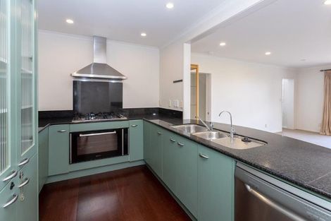 Photo of property in 34 Danica Esplanade, Te Atatu Peninsula, Auckland, 0610