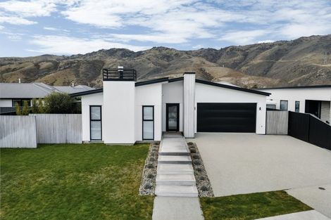 Photo of property in 3 Bradford Street, Cromwell, 9310