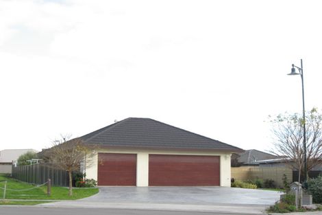 Photo of property in 8 Redwood Close, Havelock North, 4130