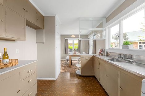 Photo of property in 39 Pollen Crescent, Melville, Hamilton, 3206