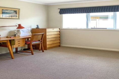 Photo of property in 15 Norfolk Drive, Cambridge, 3434