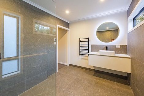 Photo of property in 8 Holyrood Terrace, Waipukurau, 4200