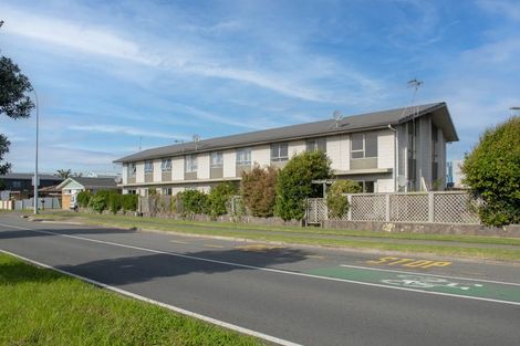 Photo of property in 1/350 Maunganui Road, Mount Maunganui, 3116