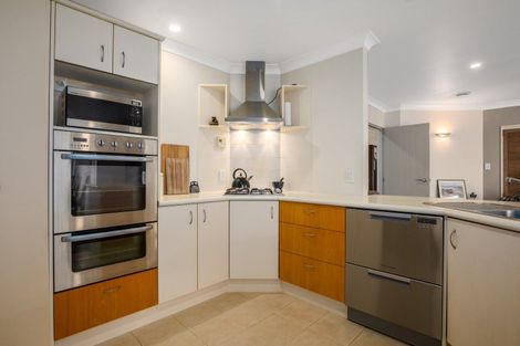 Photo of property in 12 Avion Terrace, Raumati Beach, Paraparaumu, 5032
