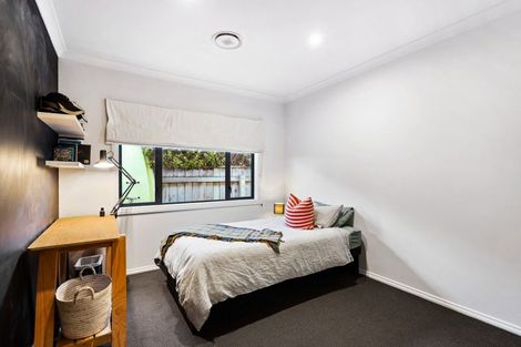 Photo of property in 27 Napier Street, Jervoistown, Napier, 4112