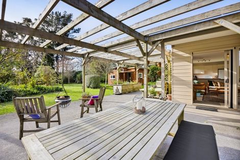 Photo of property in 164 Cross Road, Lepperton, New Plymouth, 4373