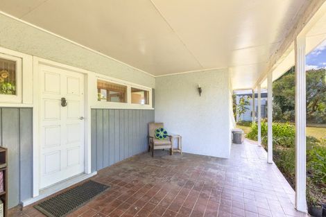 Photo of property in 11 Cook Street, Waipukurau, 4200