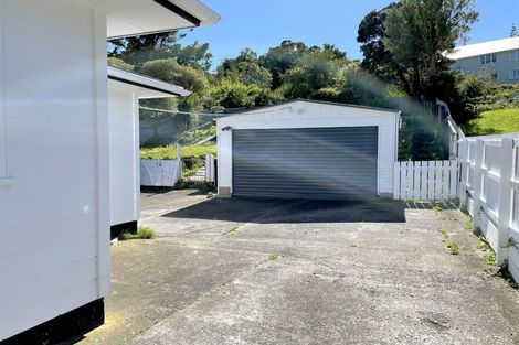 Photo of property in 192 Sievers Grove, Cannons Creek, Porirua, 5024