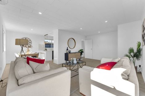 Photo of property in 3 Kendall Court, Wattle Downs, Auckland, 2103