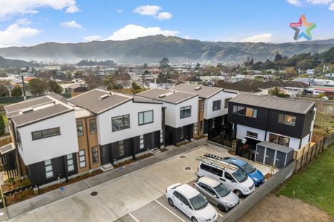 Photo of property in 7/11 Lees Grove, Wainuiomata, Lower Hutt, 5014