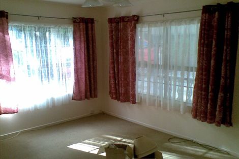 Photo of property in 19 Hiwihau Place, Glenfield, Auckland, 0629