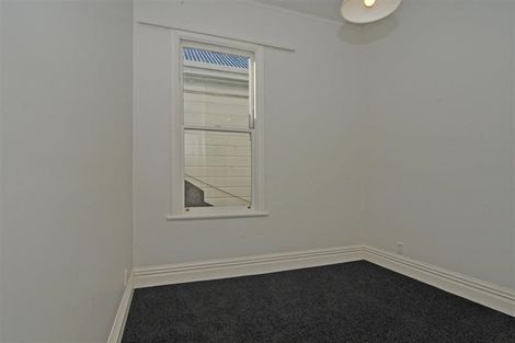 Photo of property in 131 Wallace Street, Mount Cook, Wellington, 6021