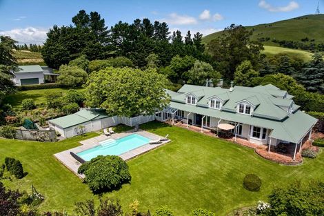 Photo of property in 8 Maungahina Road, Te Ore Ore, Masterton, 5886