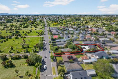 Photo of property in 100 Avondale Road, Avondale, Christchurch, 8061