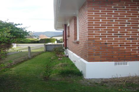 Photo of property in 10 Parsonage Road, Waimate, 7924