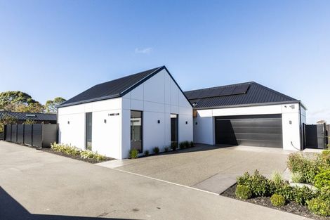 Photo of property in 7 Hobbs Lane, Harewood, Christchurch, 8051