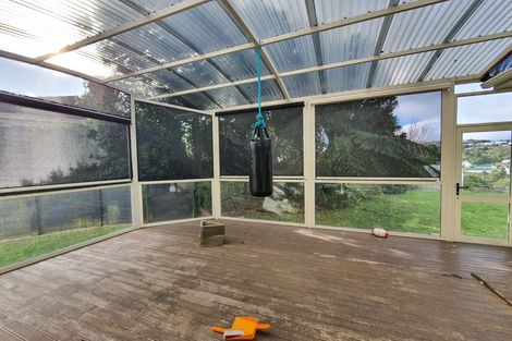 Photo of property in 28 Bassett Road, Johnsonville, Wellington, 6037