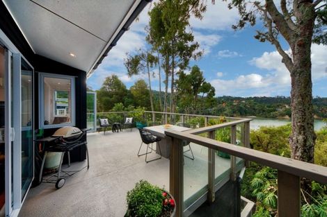 Photo of property in 28 Opou Road, Titirangi, Auckland, 0604