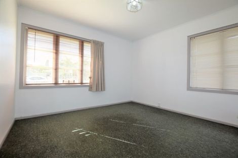 Photo of property in 6 Strid Road, Te Atatu South, Auckland, 0610