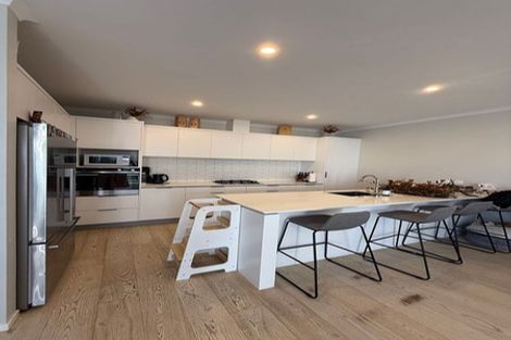 Photo of property in 36 Taikura Avenue, Red Beach, 0932