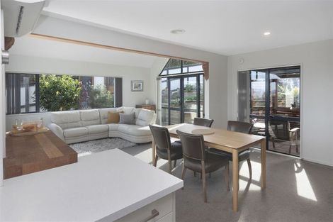 Photo of property in 26 Cornwall Road, Lyttelton, 8082