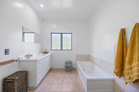 Photo of property in 25 Unahi Lane, Haumoana, 4180