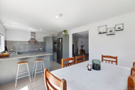 Photo of property in 61c Queen Road, Bellevue, Tauranga, 3110