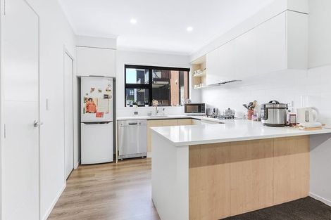 Photo of property in 18/182u London Street, Hamilton Central, Hamilton, 3204