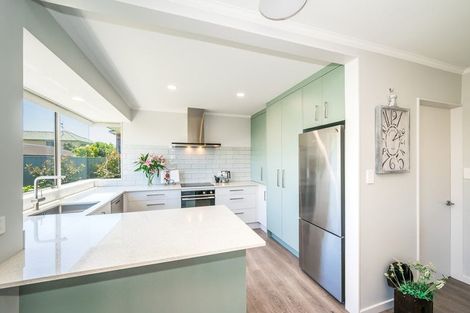 Photo of property in 5a Nathan Avenue, Paraparaumu Beach, Paraparaumu, 5032